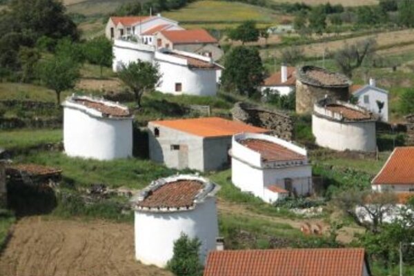 centro_de_interpretacao_de_pombais_370x255