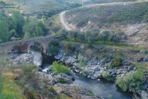 ponte_velha_de_pinelo_370x255