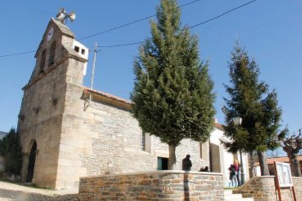 igreja_de_sao_pedro_avelanoso_370x255