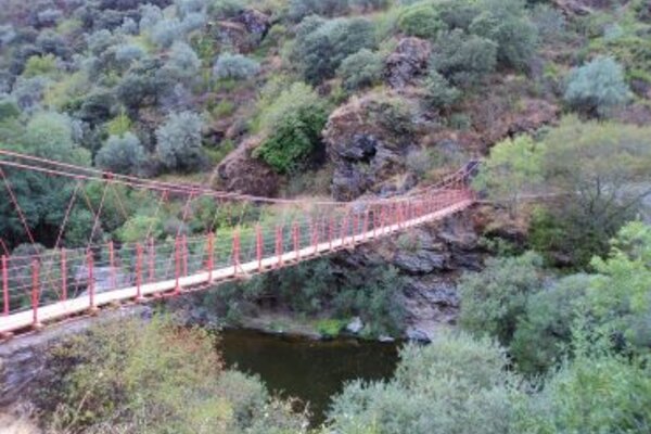 ponte_mineiros_370x255
