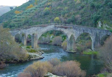 Ponte Medieval Santulhão/Izeda