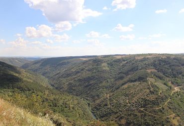 Vista sobre o vale do Sabor – Santuário de S. Bartolomeu